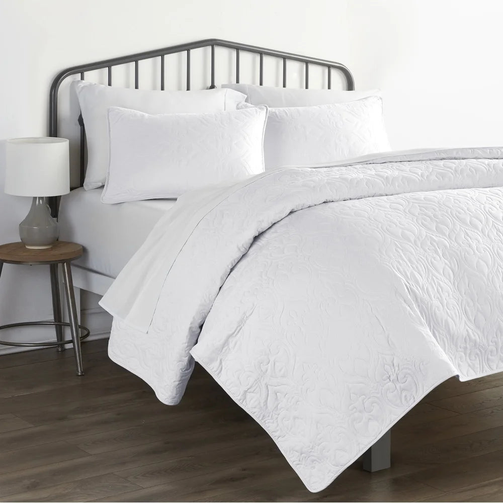 Ultra Soft White Damask Quilted Coverlet Set - Full Queen - Hypoallergenic, Breathable, Stain Resistant & Machine Washable, Decorative